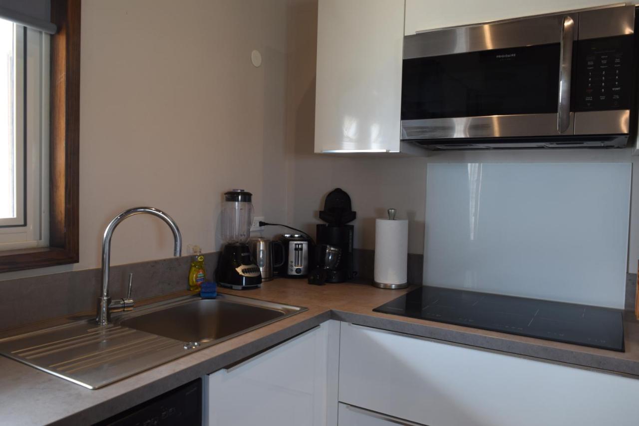 Tradewinds Apartments סימפסון ביי מראה חיצוני תמונה